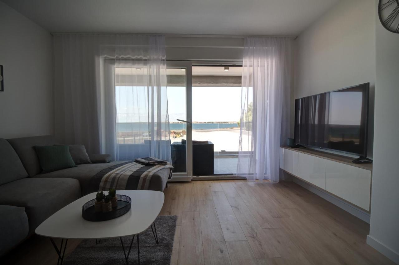 Luxury Beachfront Villa Crystal Aenona - By Ta Leut Agency Nin Exteriör bild