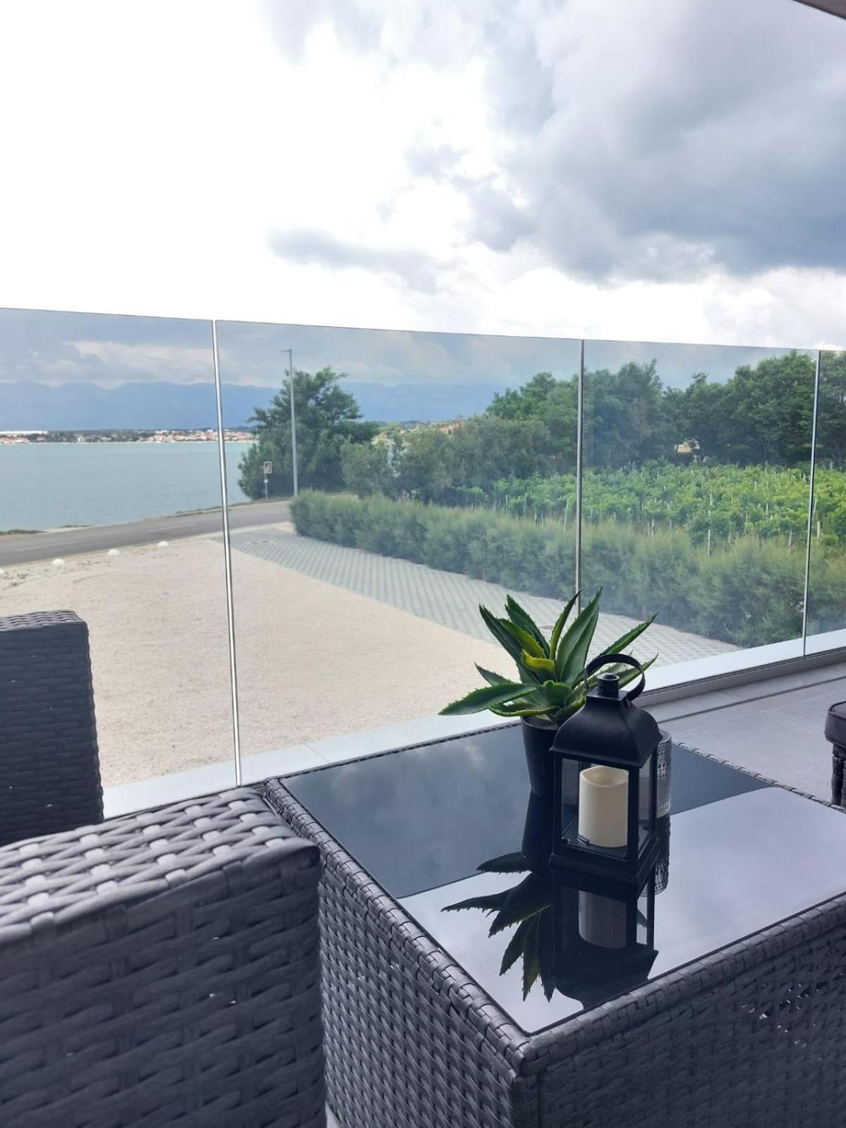 Luxury Beachfront Villa Crystal Aenona - By Ta Leut Agency Nin Exteriör bild